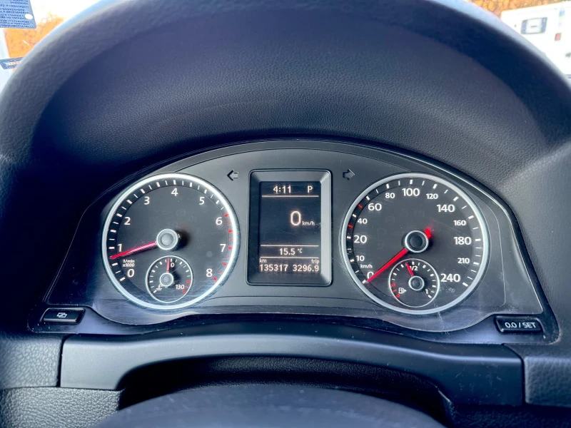 VW Tiguan, снимка 11 - Автомобили и джипове - 53572480