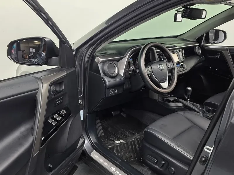 Toyota Rav4 2.5 2WD, снимка 10 - Автомобили и джипове - 54922979