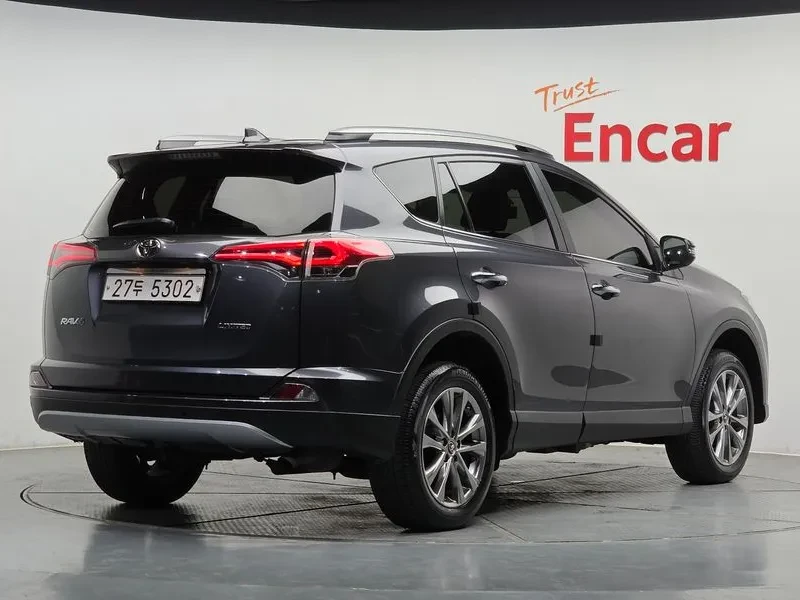 Toyota Rav4 2.5 2WD, снимка 2 - Автомобили и джипове - 54922979