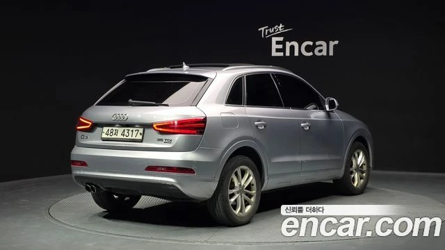Audi Q3, снимка 2 - Автомобили и джипове - 56081536