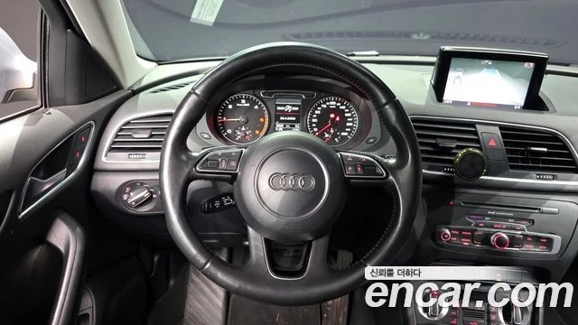 Audi Q3, снимка 13 - Автомобили и джипове - 56081536