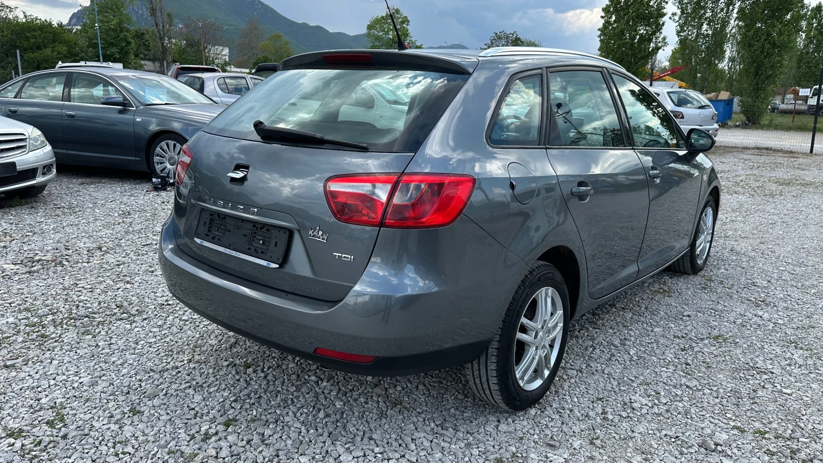 Seat Ibiza 1.6tdi-105 kc евро 5 навигация 154000 км - изображение 4