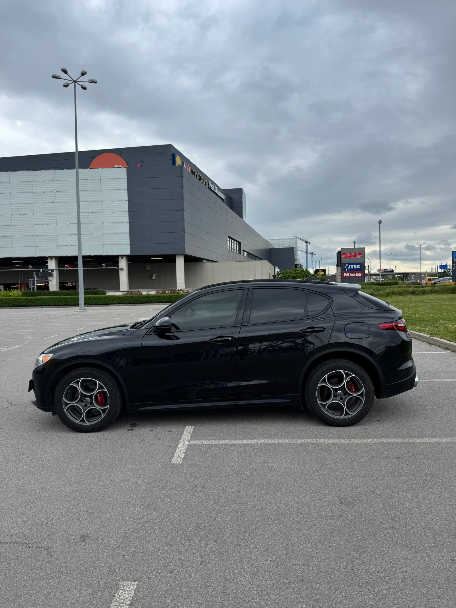 Alfa Romeo Stelvio  - изображение 4
