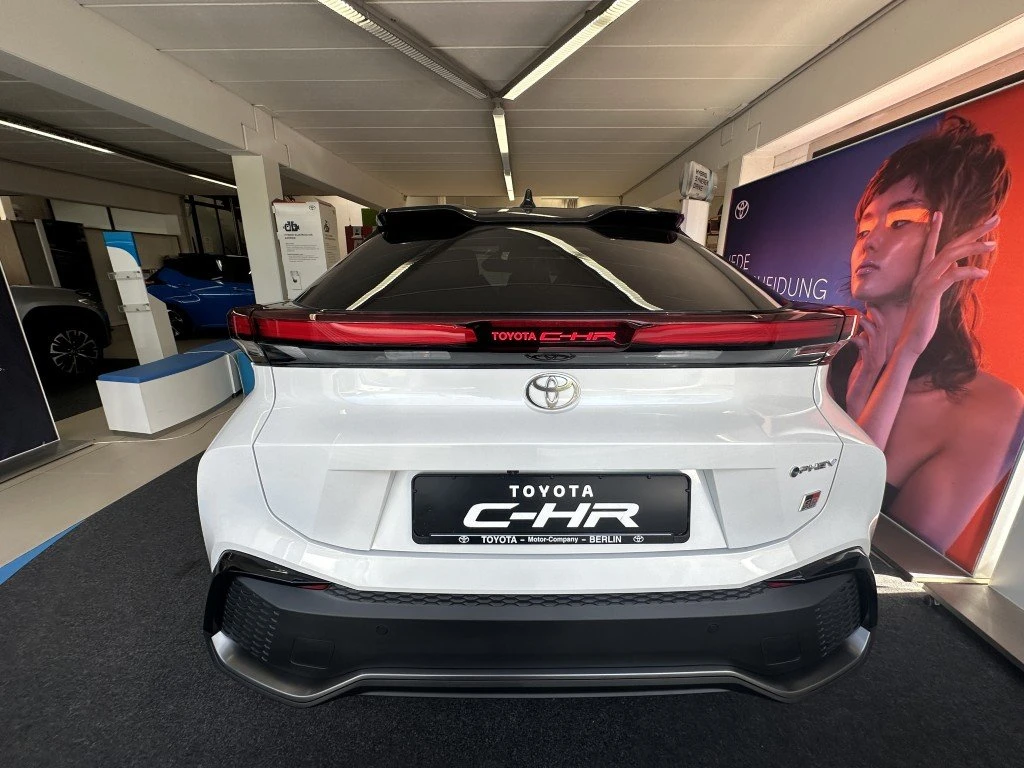 Toyota C-HR 2026| GR Sport| JBL| Plug-in Hybrid  | Mobile.bg � ����������� 4