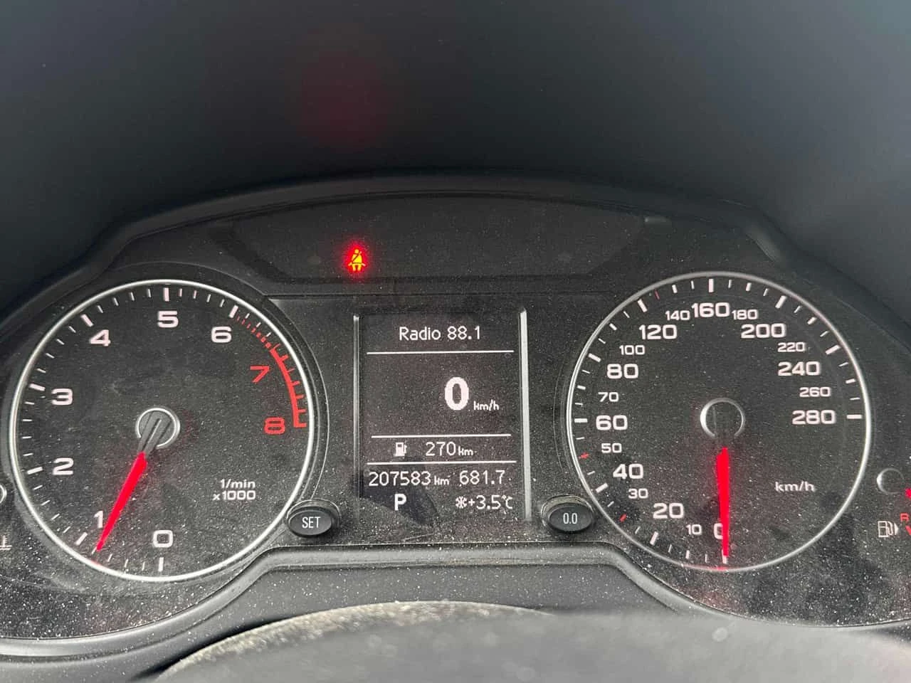 Audi Q5 * 2.0T Komfort * CARFAX * ЦЕНА ДО БГ, снимка 8 - Автомобили и джипове - 54113582