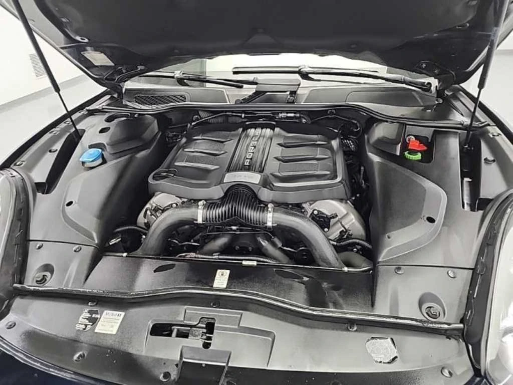 Porsche Cayenne GTS| ПАНО| КАМЕРА| ПОДГРЕВ, снимка 15 - Автомобили и джипове - 54115574