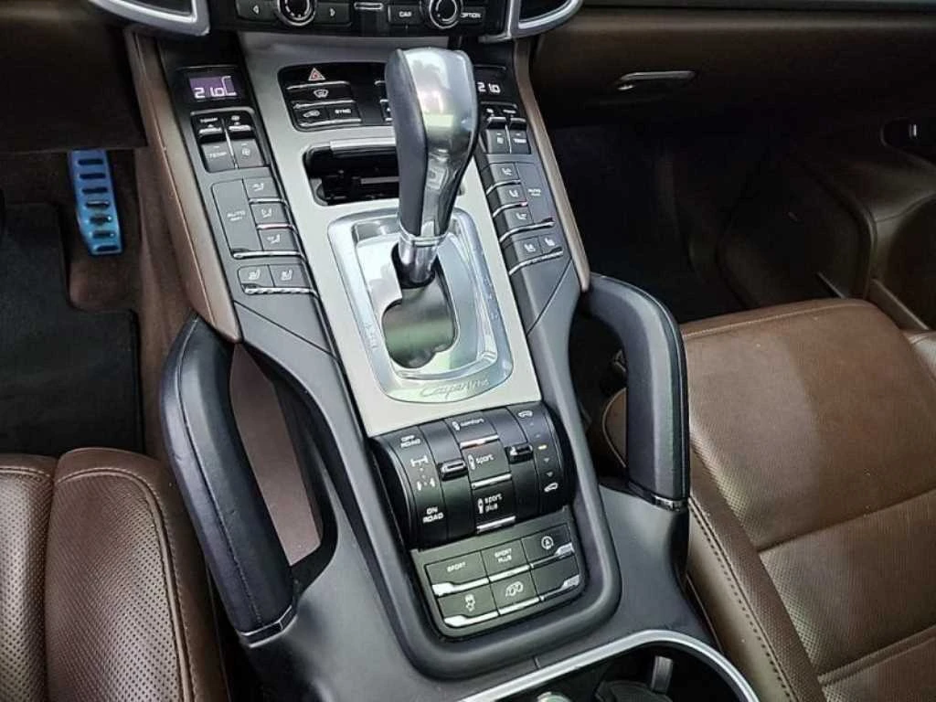 Porsche Cayenne GTS| ПАНО| КАМЕРА| ПОДГРЕВ, снимка 10 - Автомобили и джипове - 54115574