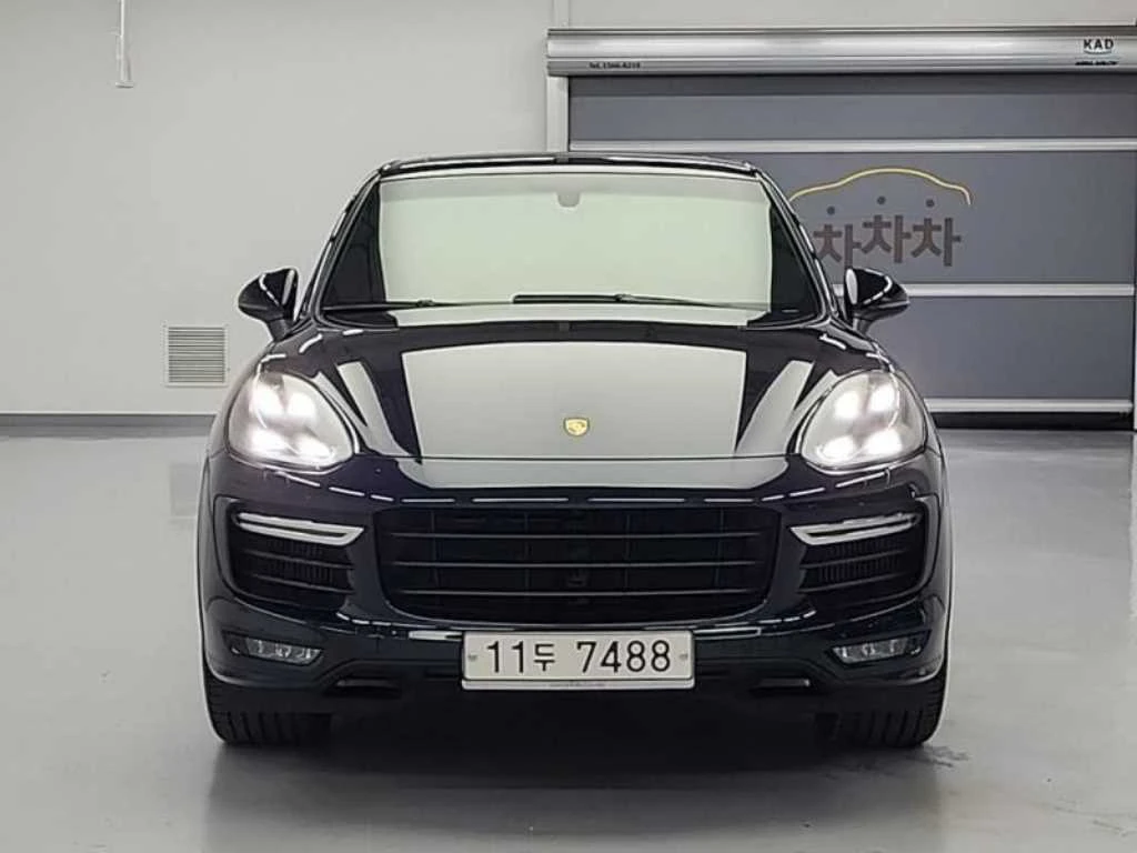 Porsche Cayenne GTS| ПАНО| КАМЕРА| ПОДГРЕВ, снимка 3 - Автомобили и джипове - 54115574