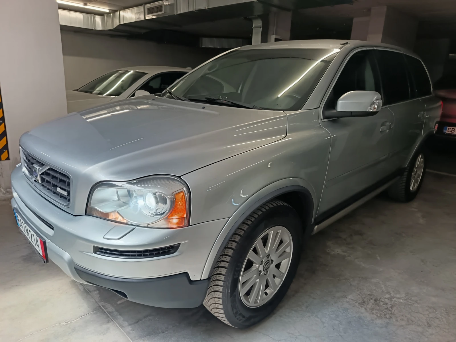 Volvo Xc90 2.4 D5-185к.с. R-design, снимка 4 - Автомобили и джипове - 54433446