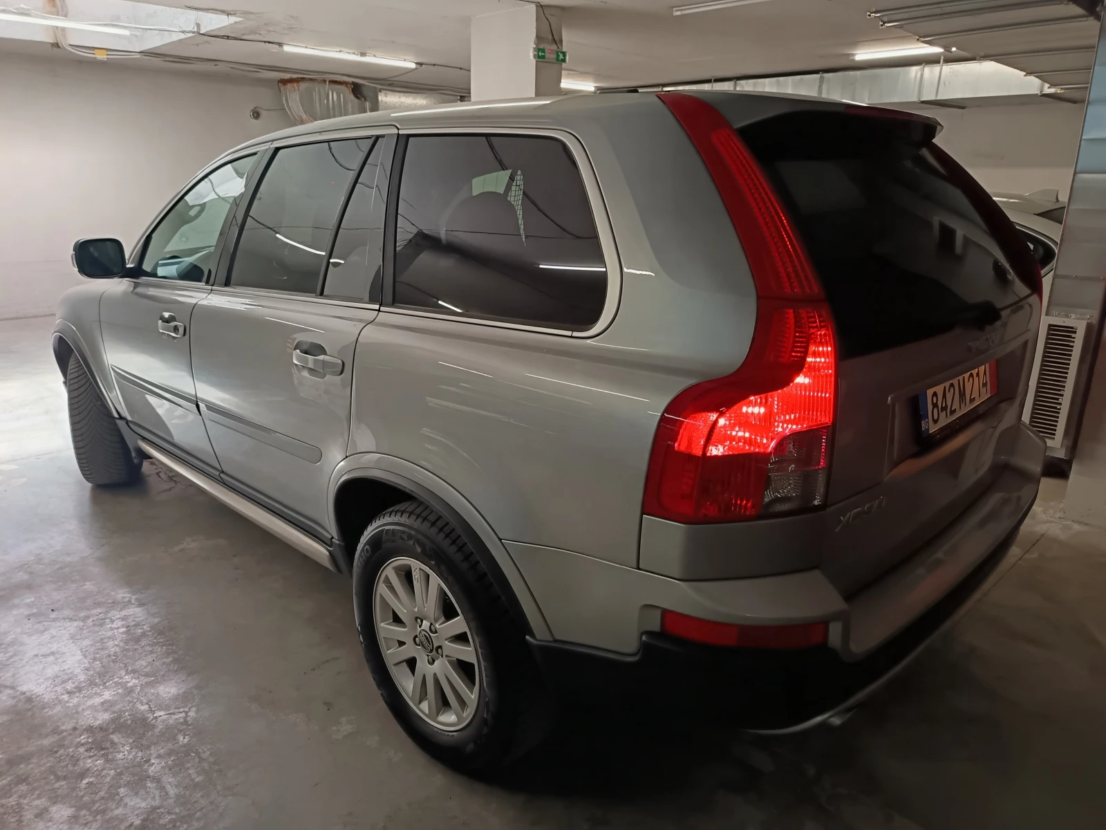 Volvo Xc90 2.4 D5-185к.с. R-design, снимка 2 - Автомобили и джипове - 54433446