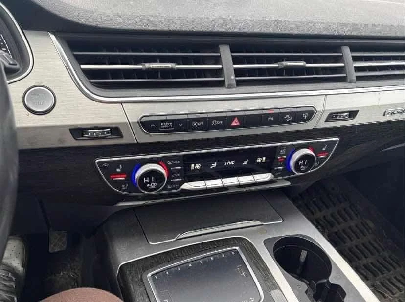 Audi Q7 * 3.0T Progressiv S-line* ОБДУХВАНЕ* PANORAMA* , снимка 8 - Автомобили и джипове - 54825830