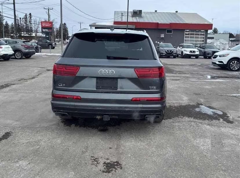 Audi Q7 * 3.0T Progressiv S-line* ОБДУХВАНЕ* PANORAMA* , снимка 4 - Автомобили и джипове - 54825830