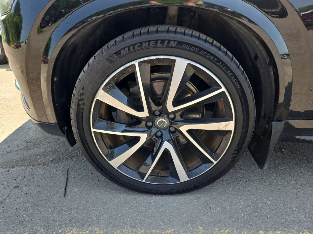Volvo Xc90 * Momentum * АВТОКРЕДИТ * ГЛАВНО ПРЕДСТАВИТЕЛСТВО, снимка 5 - Автомобили и джипове - 55193882