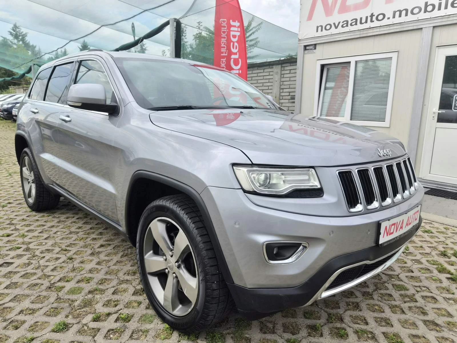 Jeep Grand cherokee 3.0D-OVERLAND-220.000км, снимка 5 - Автомобили и джипове - 55366315