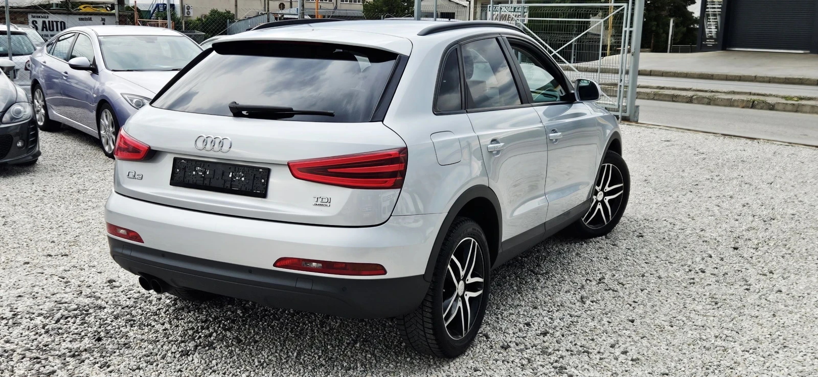 Audi Q3 2.0TDI* AVTOMAT* QUATRO* LED+ XENON * SPORT PAKET, снимка 9 - Автомобили и джипове - 55411906