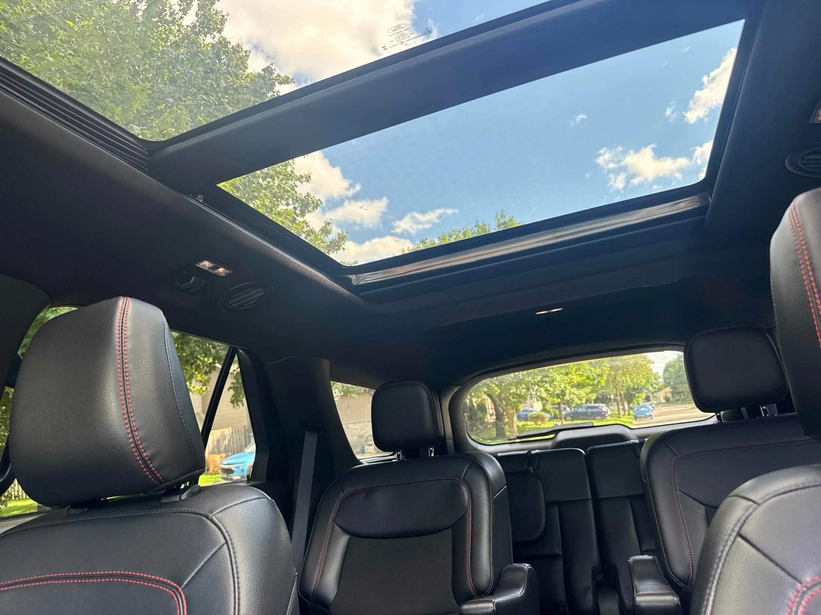 Ford Explorer ST Line| PANO| ПОДГРЕВИ| 360| 2 КЛЮЧА| , снимка 11 - Автомобили и джипове - 55990036