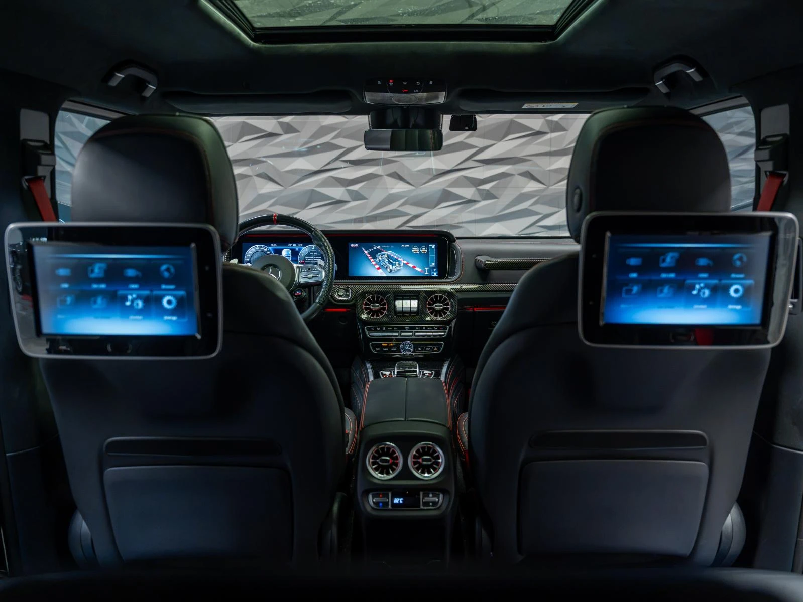 Mercedes-Benz G 63 AMG BRABUS 900* CARBON* BURMESTER* 3XTV* 360CAM* , снимка 11 - Автомобили и джипове - 56252504