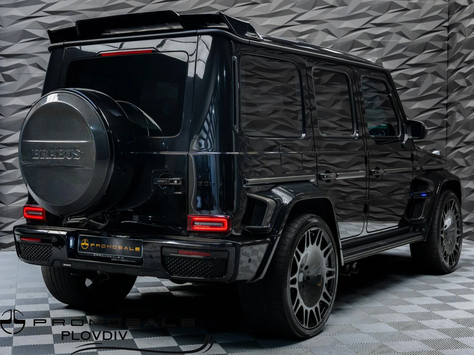 Mercedes-Benz G 63 AMG BRABUS 900* CARBON* BURMESTER* 3XTV* 360CAM* , снимка 3 - Автомобили и джипове - 56252504