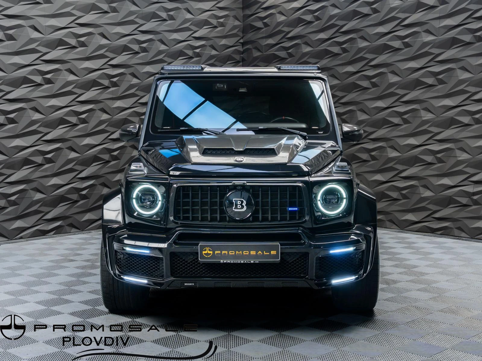 Mercedes-Benz G 63 AMG BRABUS 900* CARBON* BURMESTER* 3XTV* 360CAM* , снимка 2 - Автомобили и джипове - 56252504