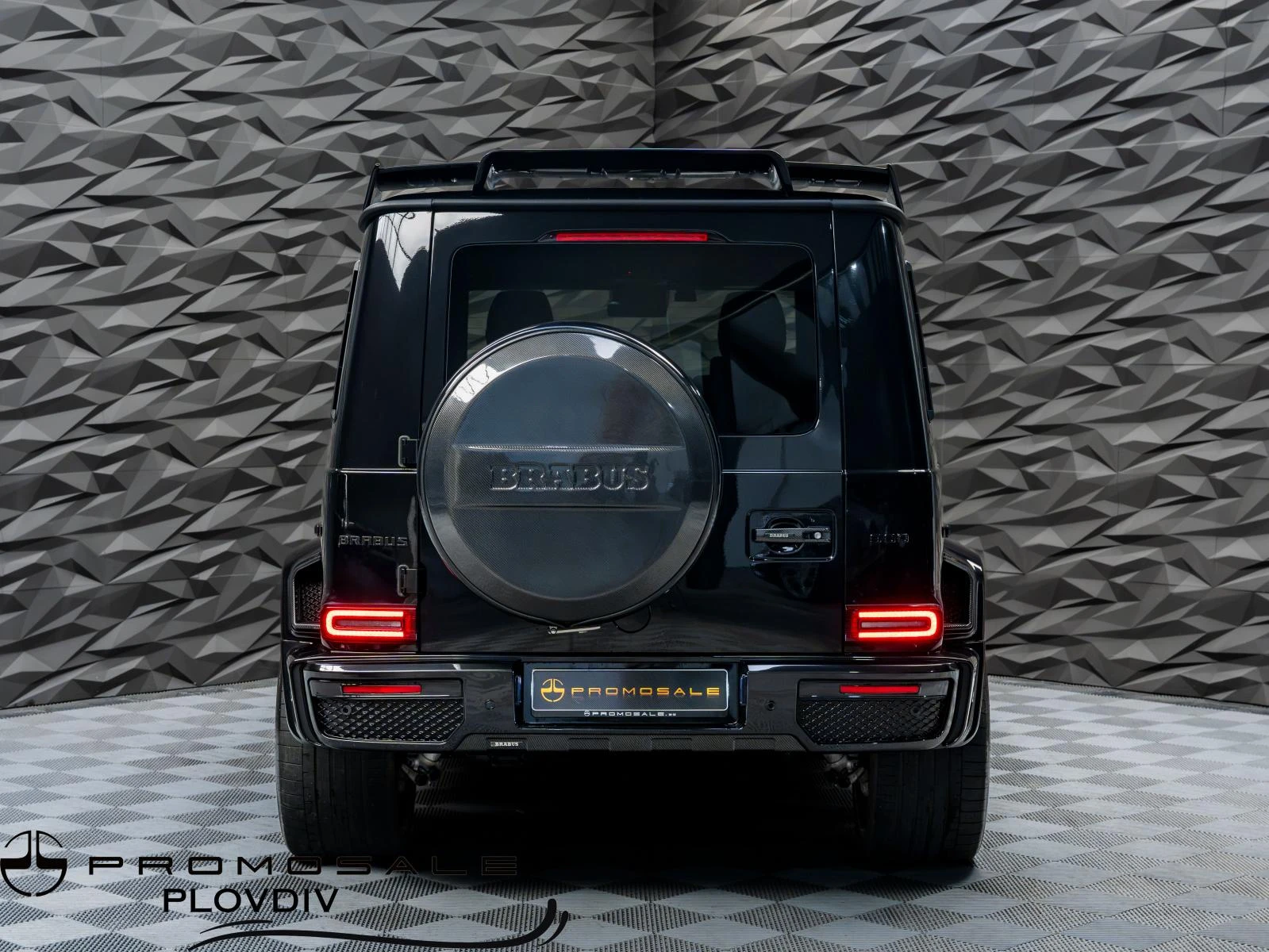 Mercedes-Benz G 63 AMG BRABUS 900* CARBON* BURMESTER* 3XTV* 360CAM* , снимка 4 - Автомобили и джипове - 56252504