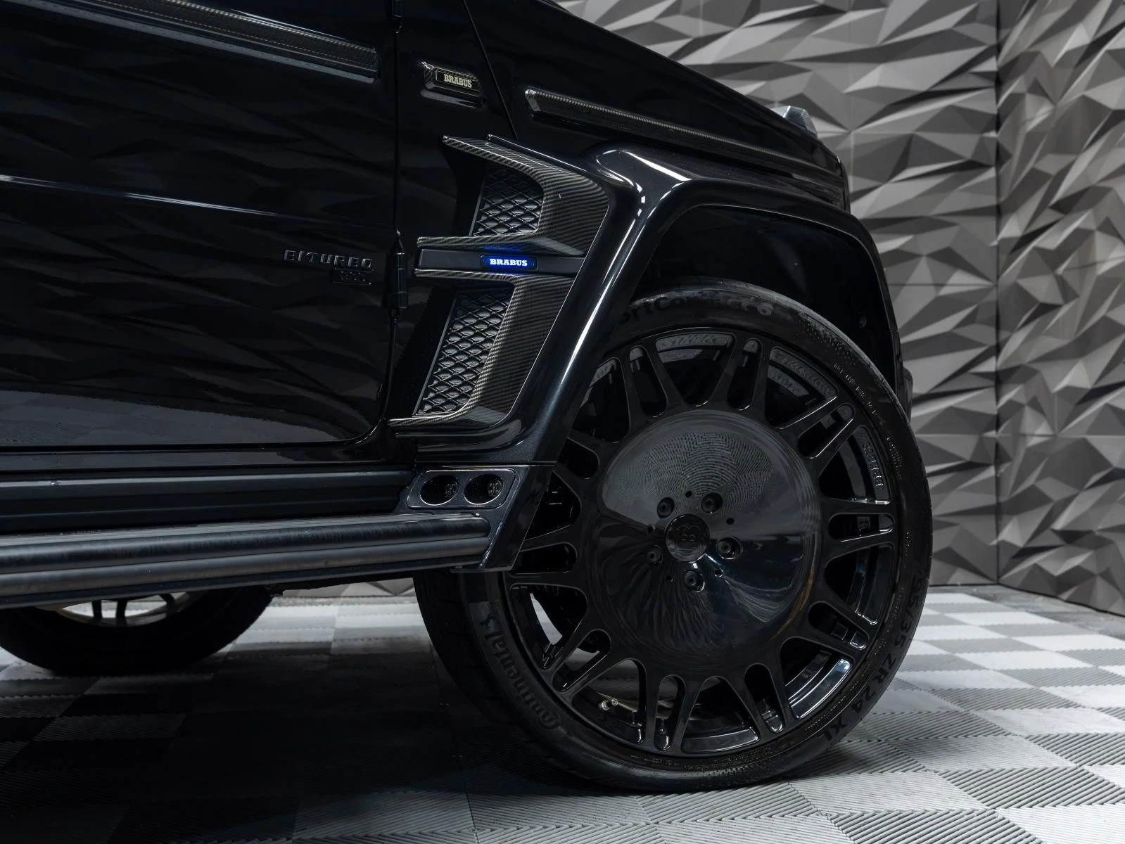 Mercedes-Benz G 63 AMG BRABUS 900* CARBON* BURMESTER* 3XTV* 360CAM* , снимка 6 - Автомобили и джипове - 56252504