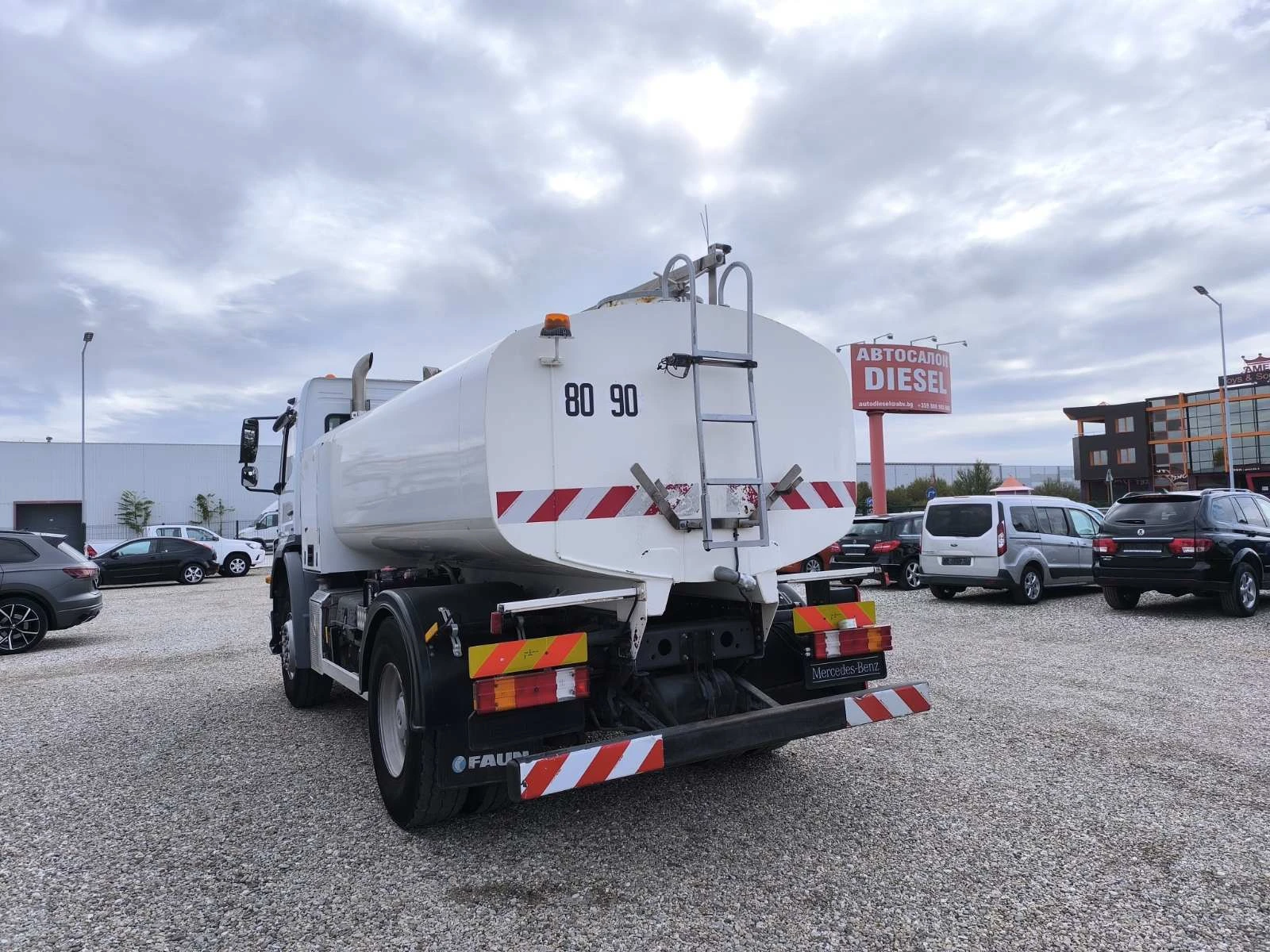 Mercedes-Benz 1824 ЦИСТЕРНА 8М3 - изображение 5