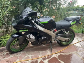     Kawasaki Ninja ZX9R 