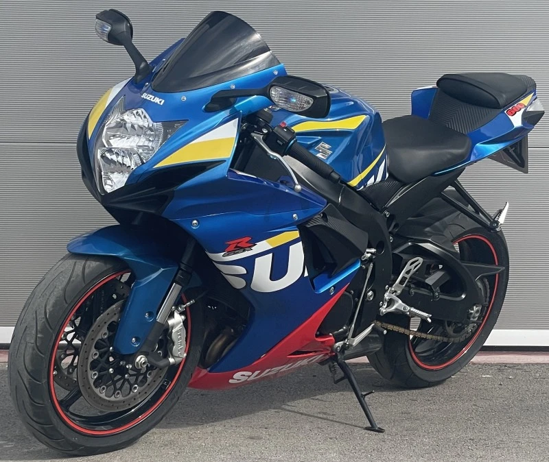 Suzuki Gsxr 600 Безупречен, снимка 1 - Мотоциклети и мототехника - 45342251