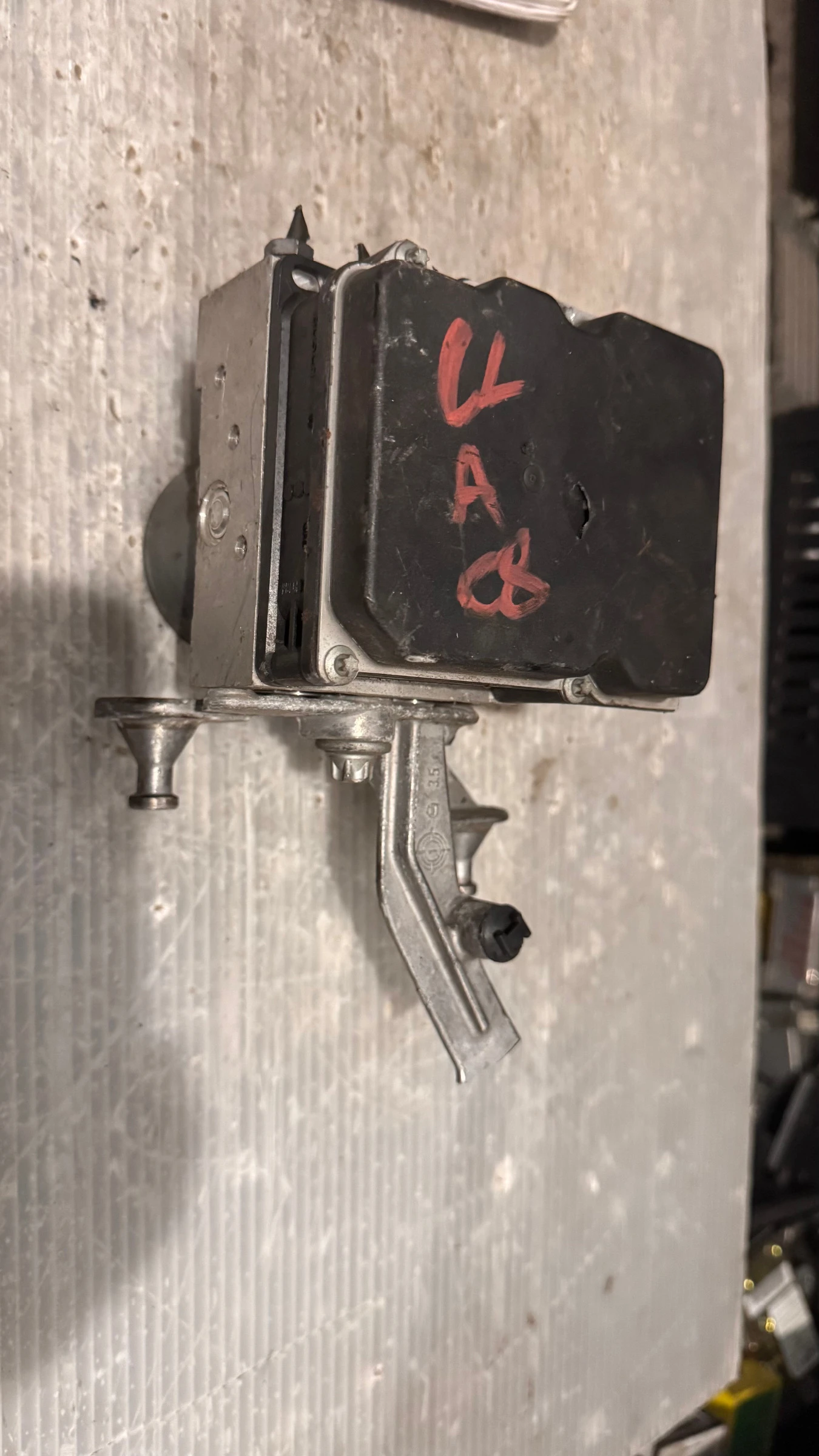 ABS  / ABS   Jeep Grand Cherokee - 56041821AA / 25.0946-0239.3 | Mobile.bg   1