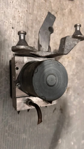 ABS  / ABS   Jeep Grand Cherokee - 56041821AA / 25.0946-0239.3 | Mobile.bg    2