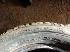Гуми Зимни 215/65R16, снимка 8