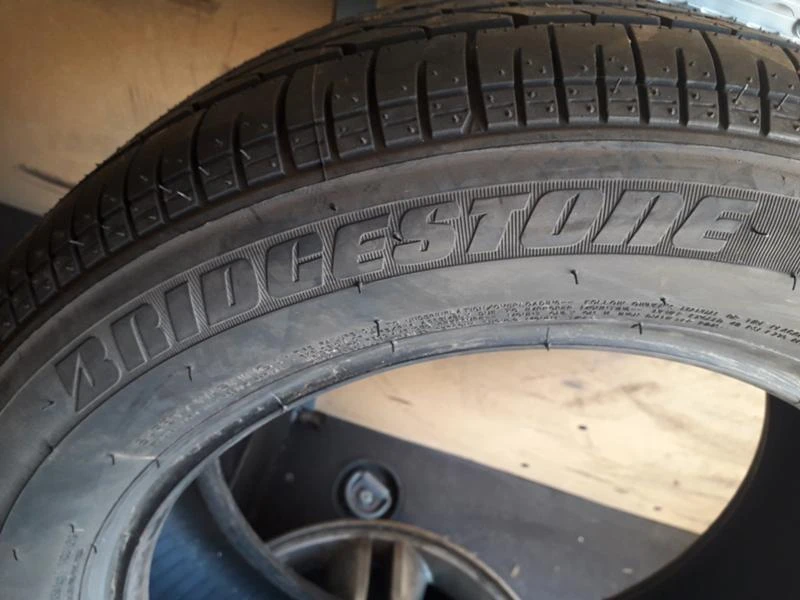 Гуми Летни 215/55R16, снимка 4 - Гуми и джанти - 25872381