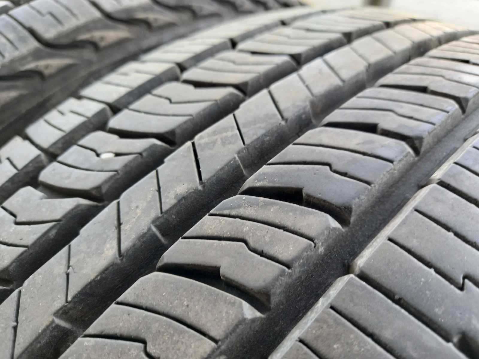 Гуми Летни 225/65R17, снимка 3 - Гуми и джанти - 55194339