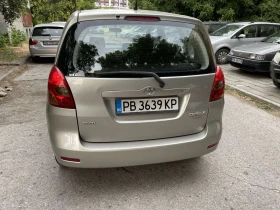 Toyota Corolla verso, снимка 4