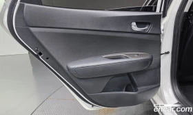 Kia K5 2.0 LPI Rental Car Luxury, снимка 15