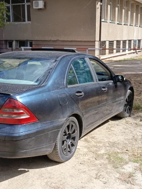 Mercedes-Benz C 220, снимка 4