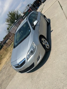 Opel Astra 1.4 Turbo, снимка 2