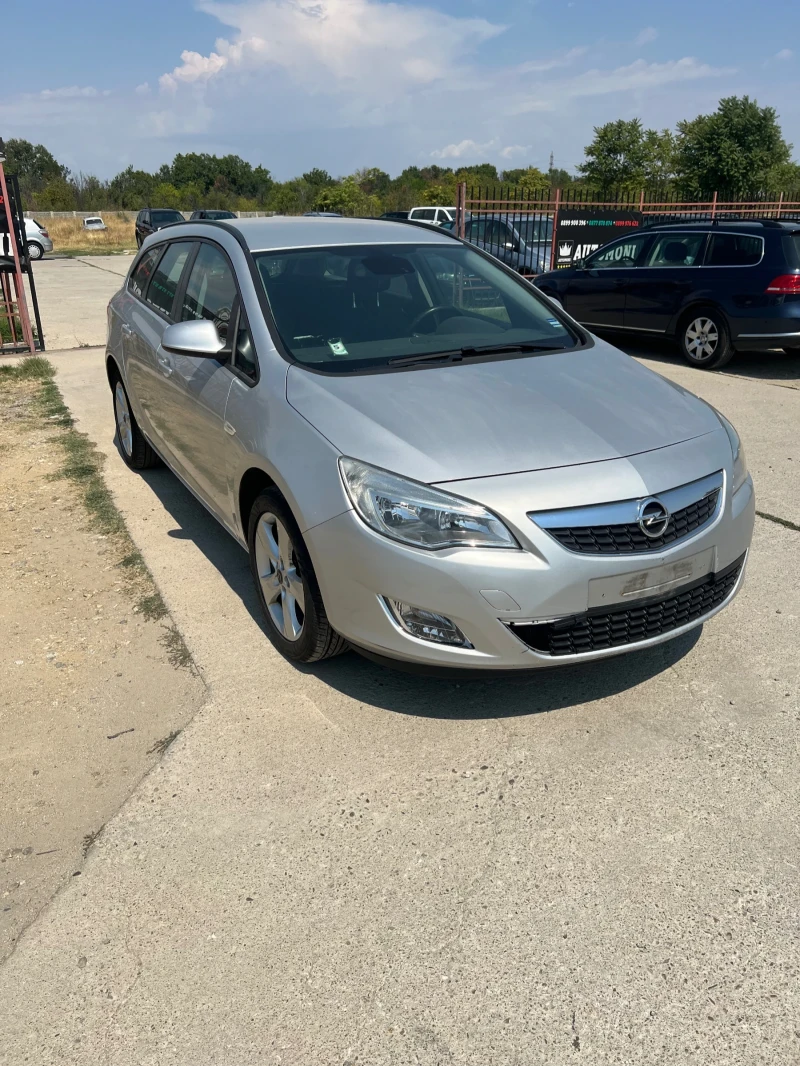 Opel Astra 1.4 Turbo, снимка 3 - Автомобили и джипове - 46938068