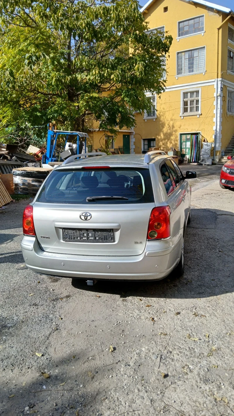 Toyota Avensis, снимка 3 - Автомобили и джипове - 47760976