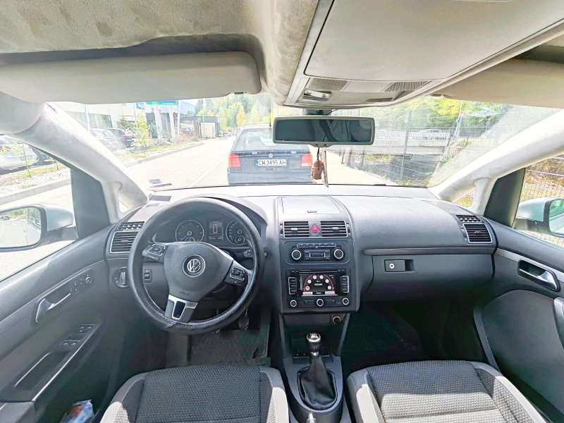 VW Touran 1, 6 TDI 105k. Италия.Нави.Печка.Регистриран., снимка 7 - Автомобили и джипове - 52015022