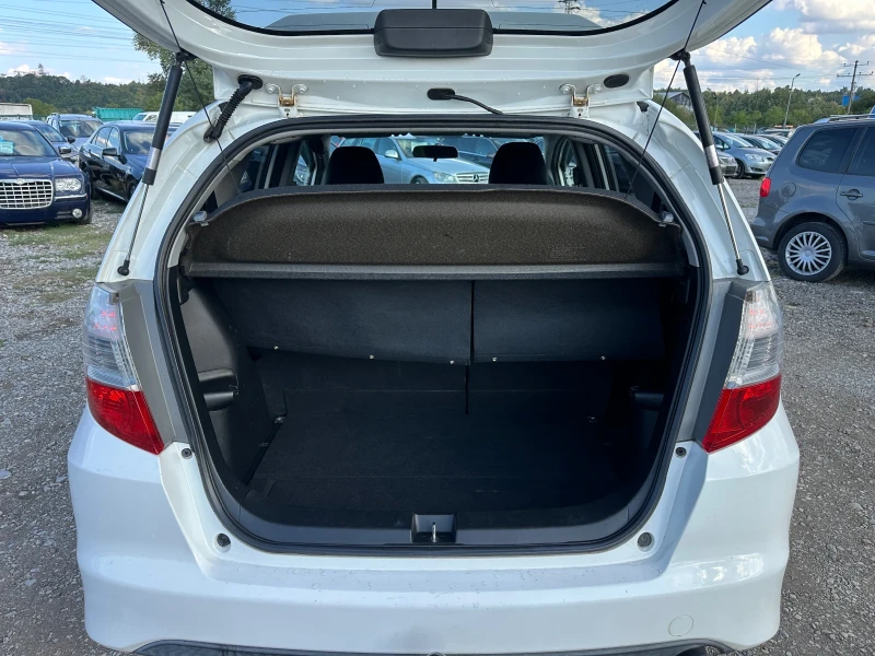 Honda Jazz 1.3-ПЪРВИ-СОБСТВЕНИК-NetherLands-1Г-ГАРАНЦИЯ, снимка 13 - Автомобили и джипове - 51704779