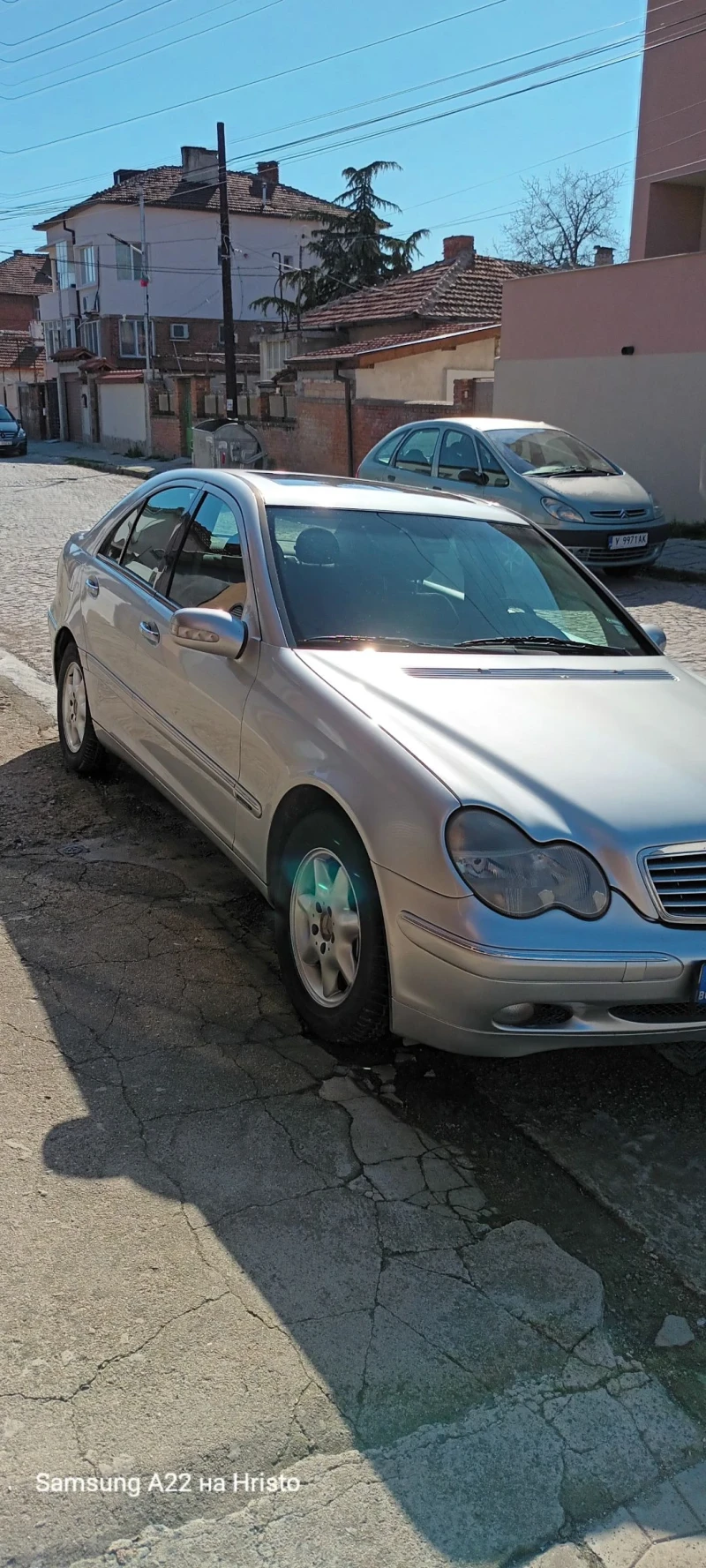 Mercedes-Benz C 220, снимка 2 - Автомобили и джипове - 52745378