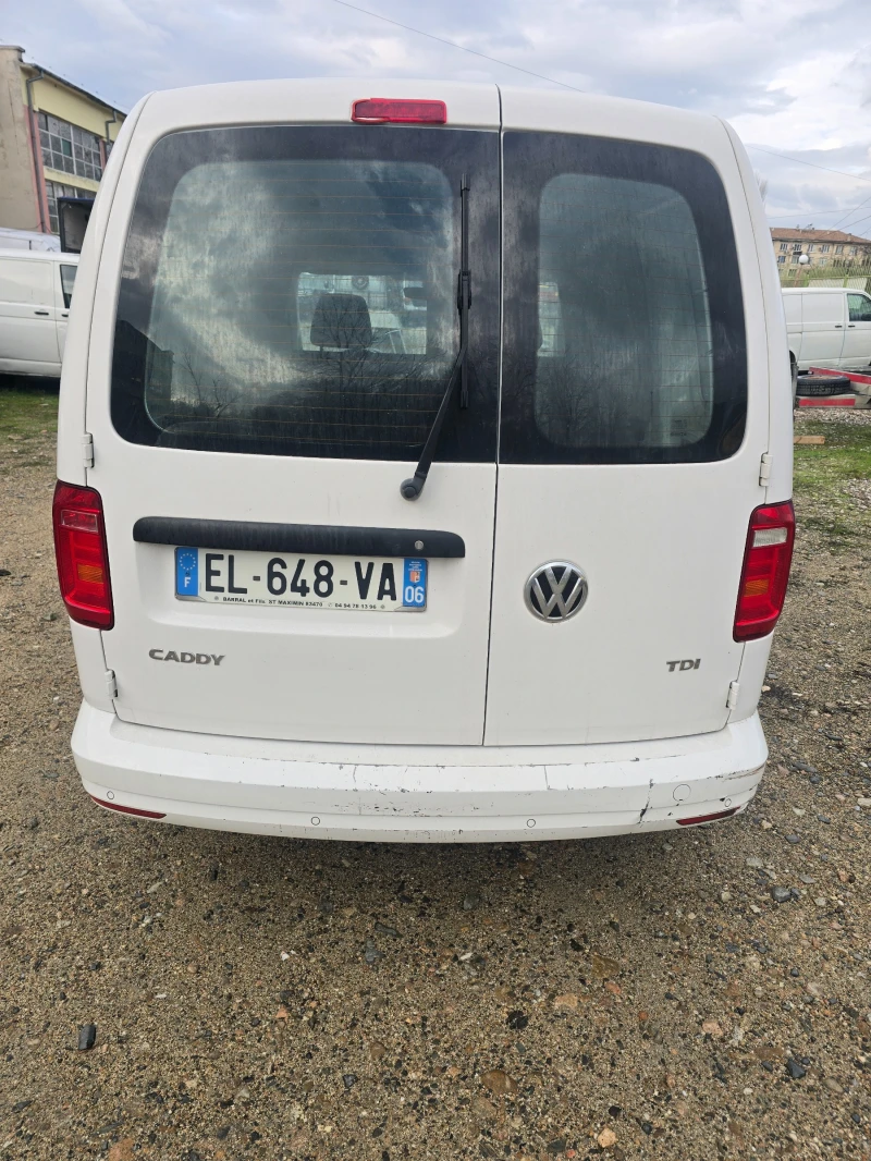 VW Caddy 2.0 TDI DSFD, снимка 10 - Автомобили и джипове - 52748604