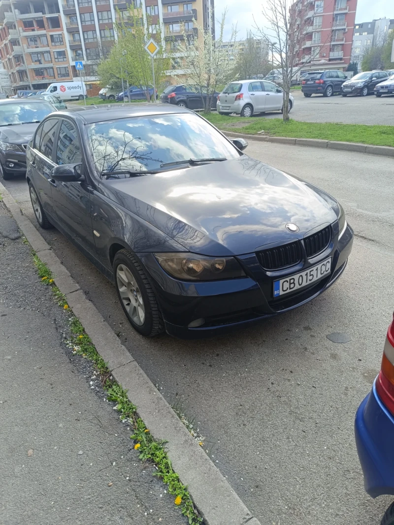 BMW 320 i 2006, снимка 5 - Автомобили и джипове - 53053687