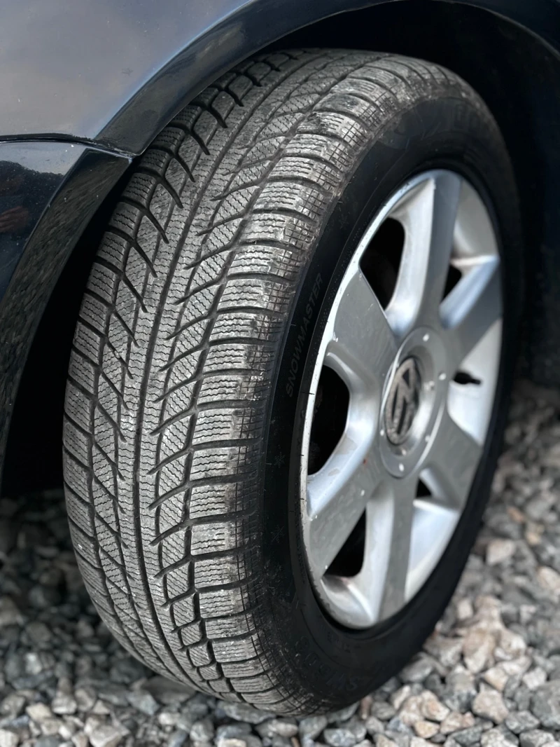 VW Golf 2008 90кс, снимка 14 - Автомобили и джипове - 53343994