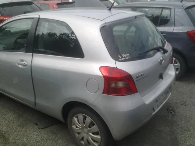 Toyota Yaris 1.0i/1.3i/1.4D4D, снимка 12 - Автомобили и джипове - 18550937