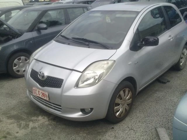 Toyota Yaris 1.0i/1.3i/1.4D4D - изображение 3