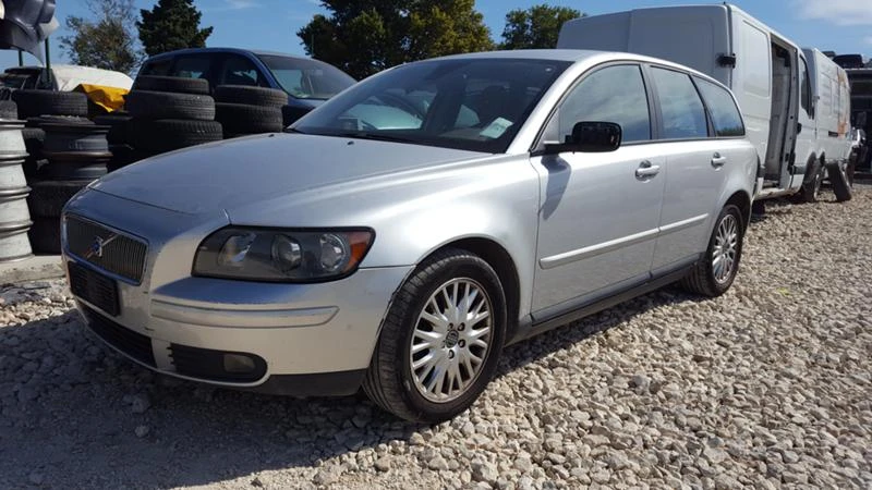 Volvo V50 2.0D ,1.6D 110кс. 2Броя, снимка 1 - Автомобили и джипове - 22807166