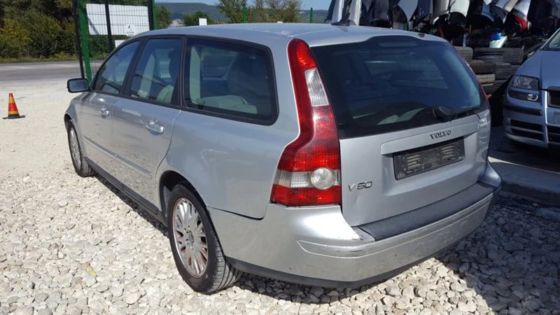 Volvo V50 2.0D ,1.6D 110кс. 2Броя - изображение 3