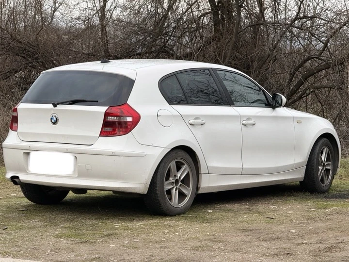 BMW 118, снимка 6 - Автомобили и джипове - 53473334